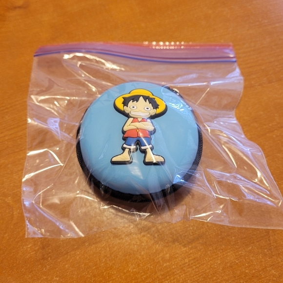 Best Japan Anime One Piece Luffy Purse Coinbag, airpods & Earbuds Cover - Picture 3 of 4